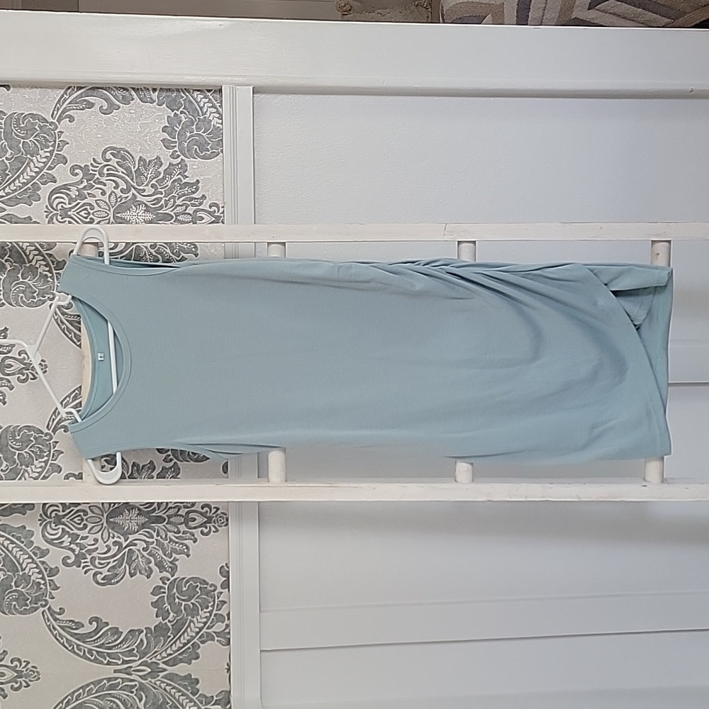 Women's Dress Size Small Rouching on Side Lined Green/Blue in Color Sleeveless